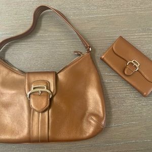 Cole Hann purse and wallet in excellent condition.